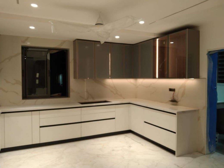 Modern minimalist two-tone kitchen in Hyderabad